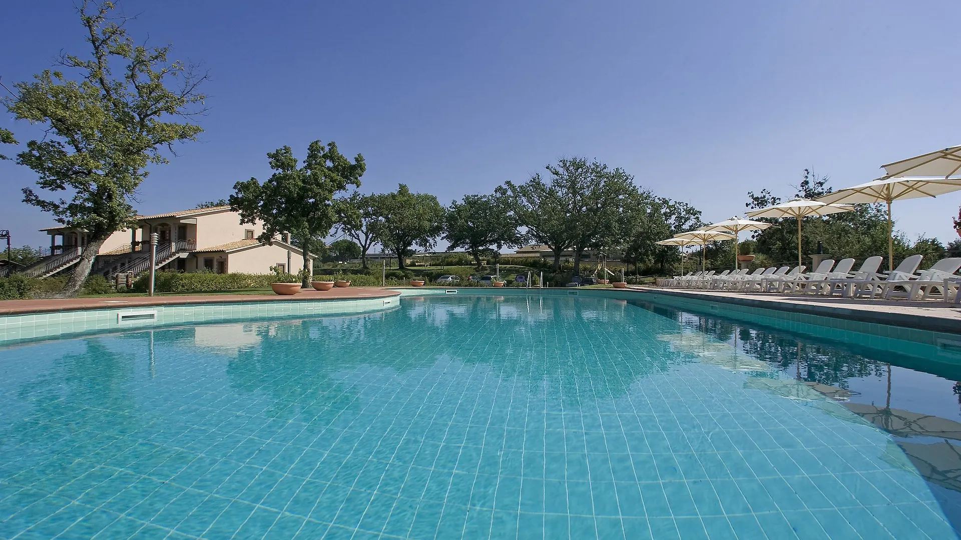 Hotel apartamentowy Villaggio Le Querce Sorano