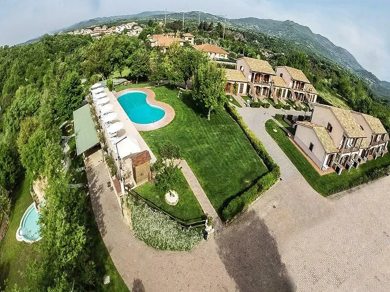 Hotel apartamentowy Villaggio Le Querce Sorano