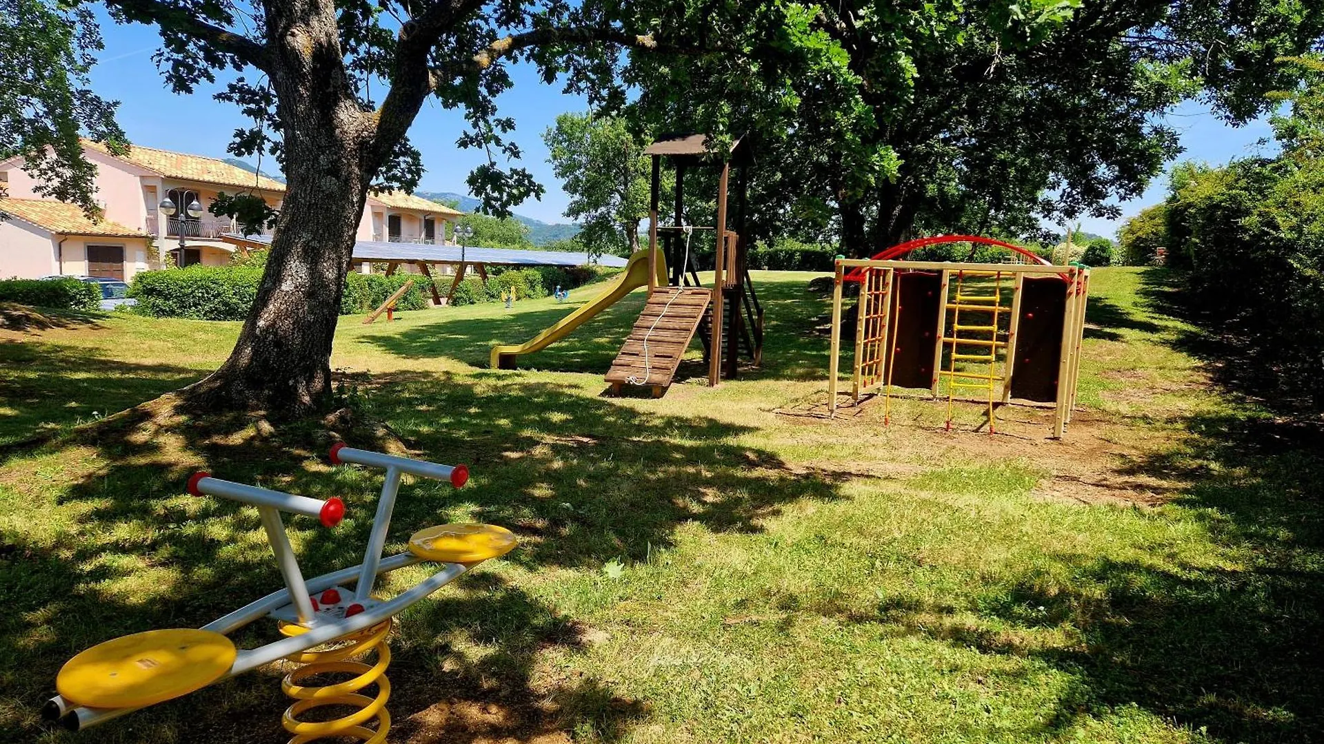 Villaggio Le Querce Sorano  Lägenhetshotell Sorano (Grosseto)